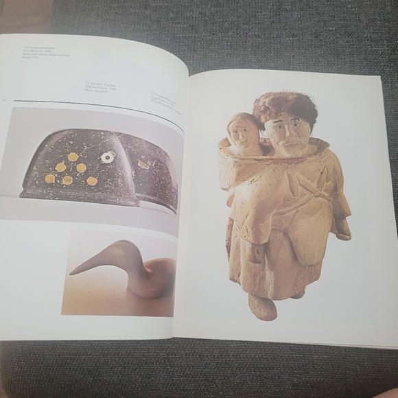 Sculpture of the Eskimo Art book by George Swinton - Picture 6 of 13